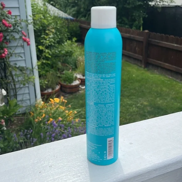 Moroccan oil luminous hairspray, weightless natural look no sticky residue - Picture 2 of 2